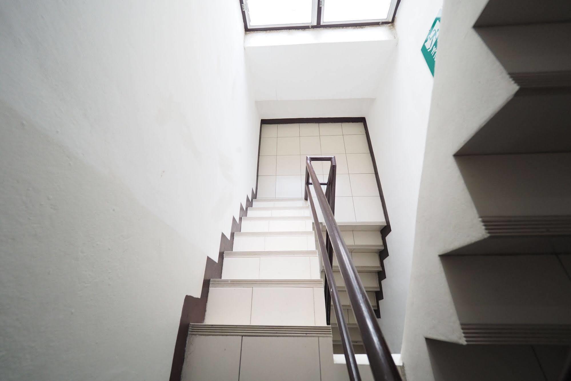 Living Naraa Place Bangkok Exterior foto